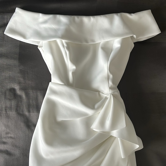 Ruffle Off the Shoulder Scuba Dress
Xscape /Evenings /Cocktail White/ Off/White - Picture 4 of 10